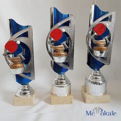 3er Serie Pokale blau-silber mit einer Tischtennis Figur